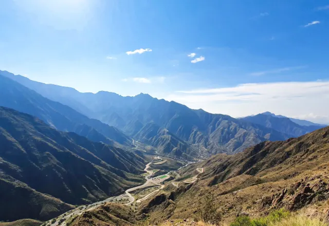 أبها والجنوب 5 أيام